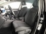 Volkswagen Golf 1.0 TSI Life 110 pk | Navigatie | Parkeersensoren | Adaptieve cruise control | LED koplampen | Apple Carplay/Android Auto |