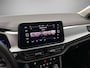 Volkswagen T-Roc Life Edition 1.5 TSI 150pk DSG Automaat Adaptive cruise control, Achteruitrijcamera, LED koplampen, App connect, Parkeersensoren, Airco, DAB, Radio