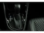 Toyota Yaris 1.5 Hybrid Executive Bi Tone | Sportstoelen | Climate Control | Stoelverwarming | 10 Jaar garantie! |