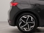 Volkswagen ID.3 First Plus 58 kWh | SoH 92,2 % | Apple Carplay | Achteruitrij camera | Parkeersensoren voor en achter | Wifi | Spraakbediening | Voorstoelen verwarmd | Navigatie |