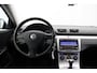 Volkswagen Passat Variant 1.4 TSI Comfortline Automaat - Cruise, Clima, Dakraam, Stoelverw. Trekhaak,