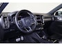 Volvo XC40 T5 Recharge R-Design - Panorama/schuifdak - IntelliSafe Assist - 360º Camera - Harman/Kardon audio - Verwarmde voorstoelen & stuur - Parkeersensoren voor & achter - Elektr. bedienb. voorstoelen met geheugen links - Standkachel - Extra getint glas - Inklapbare trekhaak - 19' LMV