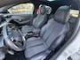 Peugeot e-208 EV 50kWh 136pk GT I SOH 99% I Panoramadak | Stoelverwarming | Navigatie | Apple CarPlay | Android Auto | Climate Control | Camera | parkeersensoren |