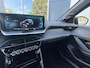 Peugeot e-208 EV 50kWh 136pk GT I SOH 99% I Panoramadak | Stoelverwarming | Navigatie | Apple CarPlay | Android Auto | Climate Control | Camera | parkeersensoren |