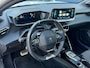 Peugeot e-208 EV 50kWh 136pk GT I SOH 99% I Panoramadak | Stoelverwarming | Navigatie | Apple CarPlay | Android Auto | Climate Control | Camera | parkeersensoren |