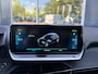 Peugeot e-208 EV 50kWh 136pk GT I SOH 99% I Panoramadak | Stoelverwarming | Navigatie | Apple CarPlay | Android Auto | Climate Control | Camera | parkeersensoren |