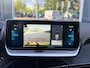 Peugeot e-208 EV 50kWh 136pk GT I SOH 99% I Panoramadak | Stoelverwarming | Navigatie | Apple CarPlay | Android Auto | Climate Control | Camera | parkeersensoren |