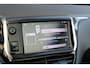 Peugeot 208 1.6 VTi Allure | Panoramadak | Trekhaak | Climate control | Lichtmetaal | NL auto | 102.000km |