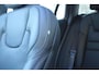 Volvo V60 2.0 T8 Plug-in hybrid AWD Ultra Dark Bowers & Wilkins premium audio | Stoelventilatie | Stoelmassage | 360" Camera | Panoramadak | Gelamineerde zijruiten | T8 Performance upgrade |