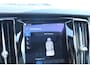 Volvo V60 2.0 T8 Plug-in hybrid AWD Ultra Dark Bowers & Wilkins premium audio | Stoelventilatie | Stoelmassage | 360" Camera | Panoramadak | Gelamineerde zijruiten | T8 Performance upgrade |