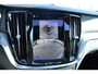 Volvo V60 2.0 T8 Plug-in hybrid AWD Ultra Dark Bowers & Wilkins premium audio | Stoelventilatie | Stoelmassage | 360" Camera | Panoramadak | Gelamineerde zijruiten | T8 Performance upgrade |
