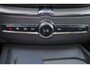 Volvo XC60 T6 Recharge AWD Plus Dark - Panorama/schuifdak - IntelliSafe Assist & Surround - 360º Camera - Harman/Kardon audio - Adaptieve LED koplampen - Verwarmde voorstoelen, stuur & achterbank - Parkeersensoren voor & achter - Elektr. bedienb. voorstoelen met geheugen - Head up display - Draadloze tel. lader - Extra getint glas - Inklapbare trekhaak - 20' LMV