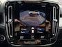 Volvo XC40 T2 Momentum | Trekhaak | Achteruitrijcamera | Parkeersensoren voor + achter | 19" Velgen | Navigatie | Apple Carplay / Android Auto | Climate control | Cruise control |
