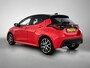 Toyota Yaris 1.5 Hybrid Launch Edition | BTW Voertuig | JBL | Head-up display | Dodehoek detectie | Parkeersensoren voor+achter | Stoelverwarming | Draadloze telefoonlader | Apple CarPlay/Android Auto | Cruise Control Adaptive |