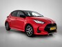 Toyota Yaris 1.5 Hybrid Launch Edition | BTW Voertuig | JBL | Head-up display | Dodehoek detectie | Parkeersensoren voor+achter | Stoelverwarming | Draadloze telefoonlader | Apple CarPlay/Android Auto | Cruise Control Adaptive |