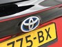 Toyota Yaris 1.5 Hybrid Launch Edition | BTW Voertuig | JBL | Head-up display | Dodehoek detectie | Parkeersensoren voor+achter | Stoelverwarming | Draadloze telefoonlader | Apple CarPlay/Android Auto | Cruise Control Adaptive |
