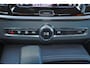 Volvo S90 T8 AWD Plus Dark - Schuif/kanteldak - IntelliSafe Assist & Surround - 360º Camera - Harman/Kardon audio - Adaptieve LED koplampen - Verwarmde voorstoelen, stuur & achterbank - Parkeersensoren voor & achter - Elektr. bedienb. voorstoelen met geheugen - Extra getint glas - 19' LMV