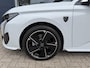 Peugeot e-308 SW GT Avantage EV 54 kWh | Nieuwe Auto | Tot 8 jaar Garantie | Tot 420 Km WLTP | Alcantara Executive Pack | 360 Graden Camera | Navigatie | Stoelverwarming & Massage | Warmtepomp | Draadloze Telefoonlader | Keyless Entry | Elektrische Kofferklep | 18" Lichtmetalen Velgen | Climate Control | Adaptieve Cruise Control met Drive Assist | Full LED Verlichting |