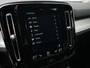 Volvo XC40 T2 Momentum | Trekhaak | Stoel- & Stuurverwarming | Camera | Carplay | Navigatie | Privacy Glass
