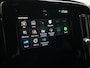 Volvo XC40 T2 Momentum | Trekhaak | Stoel- & Stuurverwarming | Camera | Carplay | Navigatie | Privacy Glass