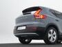 Volvo XC40 T2 Momentum | Trekhaak | Stoel- & Stuurverwarming | Camera | Carplay | Navigatie | Privacy Glass