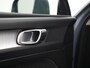 Volvo XC40 T2 Momentum | Trekhaak | Stoel- & Stuurverwarming | Camera | Carplay | Navigatie | Privacy Glass