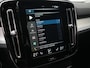 Volvo XC40 T2 Momentum | Trekhaak | Stoel- & Stuurverwarming | Camera | Carplay | Navigatie | Privacy Glass