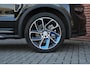 Lynk & Co 01 1.5 | Panoramadak | Achteruitrijcamera | Elektrische bestuurdersstoel met geheugen | Stoelverwarming | Actieve bochtverlichting | Adaptieve Cruise Control | Stuurassistent | Lane Assist | Navigatie | Elektrische Achterklep | Keyless Entry | Dodehoekassistent