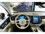 Volvo XC60 2.0 T6 AWD 250kW/340pk Aut8 Recharge Inscription Facelift! PANORAMADAK + ADAPT.CRUISE + STOEL-&STUURVERWARMING + CAMERA + PD-GLASS + GOOGLE DASH + KEYLESS ENTRY&GO + PILOT ASSIST + SUBWOOFER + LANE ASSIST + PARKSENSOREN + 20" LM-VELGEN!!