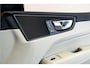 Volvo XC60 2.0 T6 AWD 250kW/340pk Aut8 Recharge Inscription Facelift! PANORAMADAK + ADAPT.CRUISE + STOEL-&STUURVERWARMING + CAMERA + PD-GLASS + GOOGLE DASH + KEYLESS ENTRY&GO + PILOT ASSIST + SUBWOOFER + LANE ASSIST + PARKSENSOREN + 20" LM-VELGEN!!