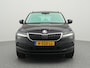 Skoda Karoq 1.5 TSI 150pk AUTOMAAT Business Edition | Trekhaak | Adaptieve cruise control | Stoelverwarming voor & achter | Verwarmbaar voorruit |