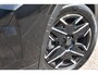 Peugeot 5008 Hybrid 145pk DCS-6 Automaat Allure | Navigatie | Airconditioning ECC | 7 Persoons | Draadloos Apple Carplay & Android Auto | 360 Vision & Drive assist pakket | Panoramic navigation pack |