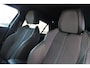 Peugeot e-2008 EV GT 54 kWh | Navigatie | Camera | Fase 3 laden | 18 Inch LMV | Apple carplay | Nieuw model |