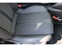 Peugeot e-2008 EV GT 54 kWh | Navigatie | Camera | Fase 3 laden | 18 Inch LMV | Apple carplay | Nieuw model |
