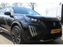 Peugeot e-2008 EV GT 54 kWh | Navigatie | Camera | Fase 3 laden | 18 Inch LMV | Apple carplay | Nieuw model |