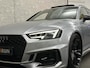 Audi RS4 Avant 2.9 TFSI A4 Quattro | Carbon | Panorama | RS-Dynamic | ACC | 360 Camera | Matrix-LED | Keyless-Entry | Massage | 20 inch | Memory | Black-Optic | 3-Zone Clima | Tour-Pakket | Getint Glas | Sfeerverlichting | Autom. Parkeren | Virtual-Cockpit |