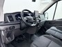 Ford Transit 310 2.0 TDCI L2H2 3-Persoons Camera Airco Stoelverwarming Elek.Stoel Cruise Control Pdc Lane Assist Trend Betonplex Vloer Wandbetimmering Schuifdeur Voorruitverwarming 1e Eigenaar Origineel Nederlandse Bus