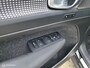 Volvo XC40 2.0 B4 Plus Black Edition / Pano / HK Audio