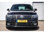 Volkswagen Tiguan 1.5 TSI ACT Highline Business R - Schuif-/kanteldak | Wegkl. trekhaak | Massagestoel | Stoelverw.
