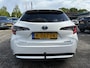 Toyota Corolla Touring Sports 1.8 HYBRID DYNAMIC TREKHAAK STOELVERW KEYLESS CLIMA AD-CRUISE CAMERA 17" LM-VELGEN APPLE/ANDROID NL-AUTO DEALER-ONDERHOUDEN