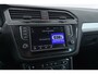 Volkswagen Tiguan 1.4 TSI ACT Connected Series | Uitklap Trekhaak | Dealer Ond. | Org NL | CarPlay | 72.000 KM! | Camera |