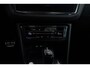 Volkswagen Tiguan 1.4 TSI eHybrid R-Line Business+ | Uitklap Trekhaak | Panoramadak | Org NL | CarPlay | Digital Cockpit | Camera