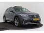 Volkswagen Tiguan 1.4 TSI eHybrid R-Line Business+ | Uitklap Trekhaak | Panoramadak | Org NL | CarPlay | Digital Cockpit | Camera