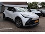 Toyota C-HR / C-HR+ 1.8 HYBRID 140 EXECUTIVE DODEHOEK EL-ACHTERKLEP 360* CAMERA KEYLESS EL-STOEL + MEMORY PARELMOER LAK
