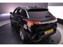 Volkswagen T-Roc R-Line 1.5 TSI 150pk DSG Automaat Trekhaak, Adaptive cruise control, Achteruitrijcamera, Navigatie, LED koplampen, Stoelverwarming