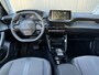 Peugeot 2008 1.2 130pk Allure Pack Automaat | 1ste eigenaar | Camera | AppleCarPlay/Android | 17" LM velgen