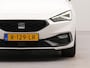 SEAT Leon Sportstourer 1.0 TSI FR Business Intense | Apple Carplay | Achteruitrij camera | Bluetooth | Cruise control |  Parkeersensoren voor en achter | Sportstoelen-stuur | Navigatie | Connected services | Spraakbediening | Start/stop syste