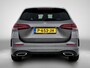 Mercedes-Benz B-klasse 180 Business Solution AMG AMG Line | Night Pakket | Sfeerverlichting | Achteruitrijcamera | Ledkoplampen | Inclusief 24 maanden Mercedes-Benz Certified garantie voor Europa.