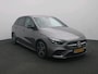 Mercedes-Benz B-klasse 180 Business Solution AMG AMG Line | Night Pakket | Sfeerverlichting | Achteruitrijcamera | Ledkoplampen | Inclusief 24 maanden Mercedes-Benz Certified garantie voor Europa.