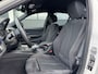 BMW 3-Serie 316i Executive (M-SPORT, ALCANTARA, NL AUTO, GROOT NAV, LED)